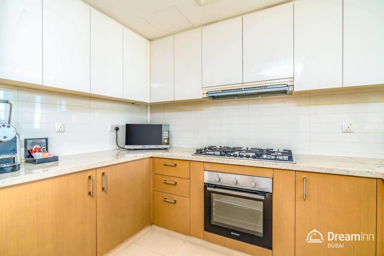 Dream Inn Dubai Apartments- Burj Vista Екстериор снимка